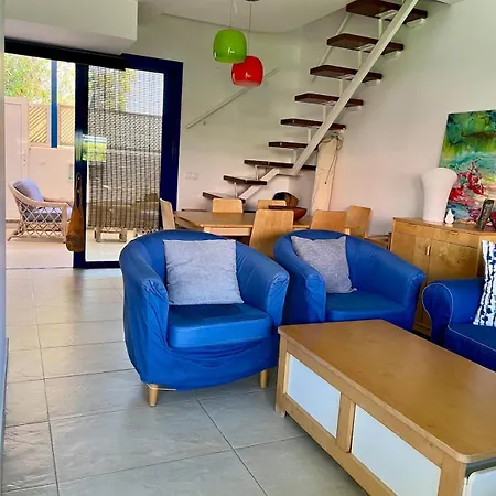 Relax Veleros בית נופש *
