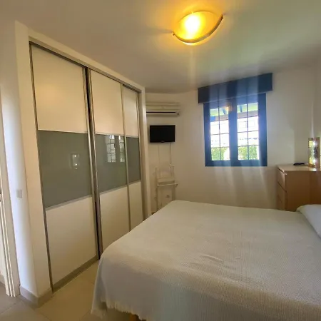 Vakantiehuis Veleros Relax *